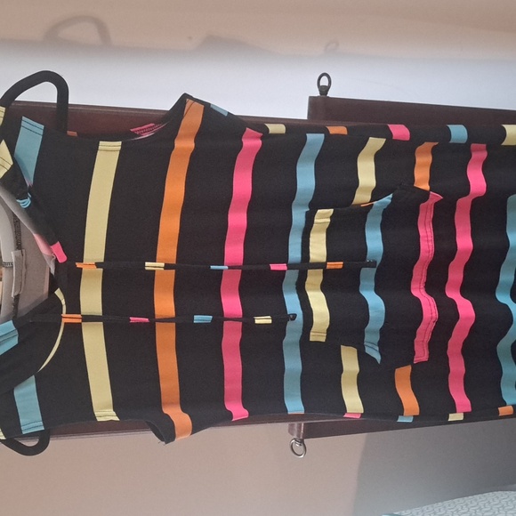 Dress - Picture 2 of 4